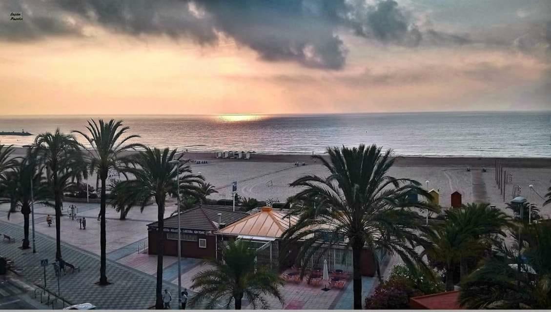 Apartamento Piso acogedor a dos minutos playa puerto sagunto Exterior foto